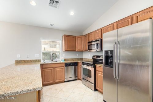 24216 27 Pl, Phoenix AZ 85016-7443 exterior