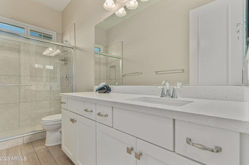 8607 16 Dr, Phoenix AZ 85007-4402 exterior