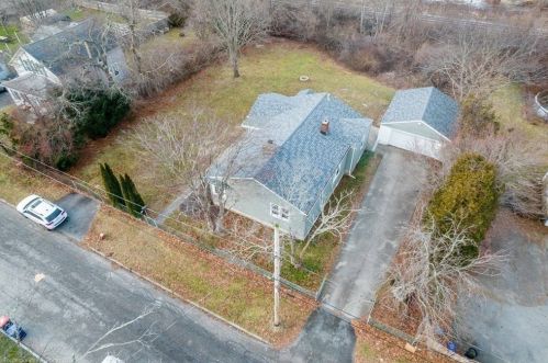 41 Worcester St, New Bedford MA 02745-1007 exterior