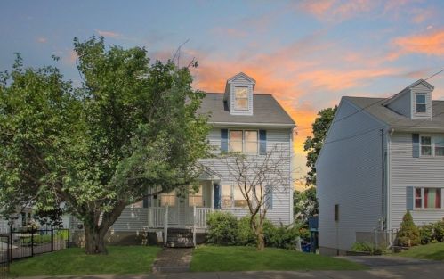 193 Ferry St, Lawrence, MA 01841-1328