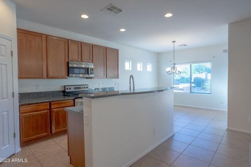 5534 Andrea Dr, Phoenix, AZ 85083-6311