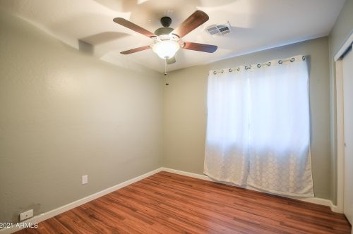 2251 63 Dr, Phoenix AZ 85033-1630 exterior