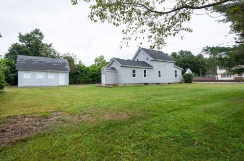 27 Canobieola Rd, Methuen MA  01844-1606 exterior