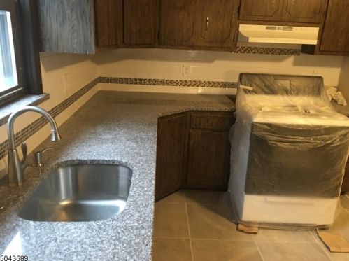 18 Hilton St, Belleville NJ  07109-1901 exterior