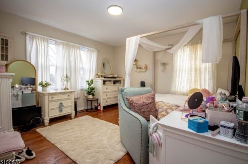 1 Mountain View Dr, Wantage NJ  07461-3032 exterior