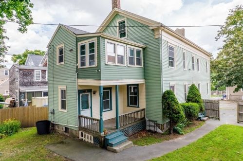 95 Chestnut St, New Bedford MA 02740-5254 exterior