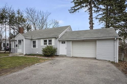 29 Heywood St, Worcester, MA 01604-5405