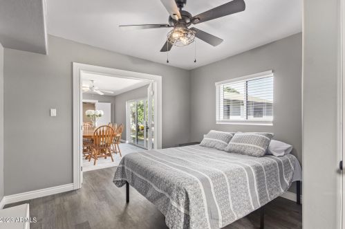 3407 44th Pl, Phoenix AZ  85018-6025 exterior