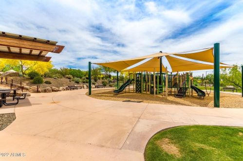 1816 Eagle Talon Trl, Phoenix AZ 85085-5344 exterior