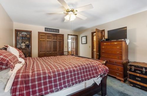 130 Conant Rd, Royalston MA 01331-9758 exterior