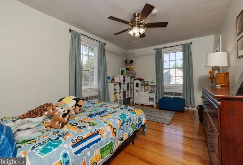 605 Delaware St, West Deptford NJ  08096-1576 exterior