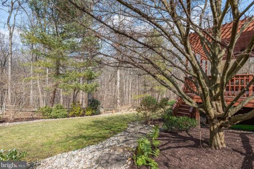 5476 Wooded Way, Columbia MD 21044-5722 exterior