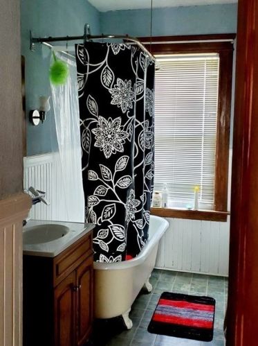 47 Sterling St, Worcester MA 01610-2146 exterior