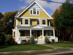 95 Lincoln St, Newton, MA 02461-1541