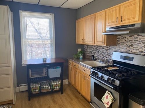 25 Columbus Ave, Belleville NJ 07109-2018 exterior