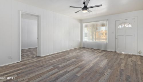 1011 Campbell Ave, Phoenix AZ  85013-2614 exterior