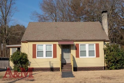 22 Amesbury St, Worcester, MA 01605-2021