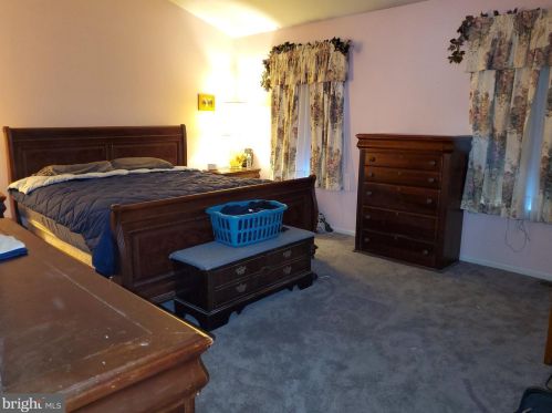 111 Ladds Ln, West Deptford NJ 08093-2319 exterior