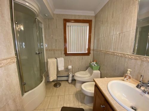 199 Mason St, Fall River MA 02723-2438 exterior