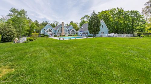 125 Bridges Rd, Little Silver NJ 07739-1634 exterior