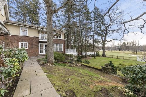 115 Aspen Ave, Newton MA 02466-3022 exterior