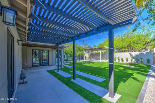 4043 44th Pl, Phoenix AZ  85018-5401 exterior