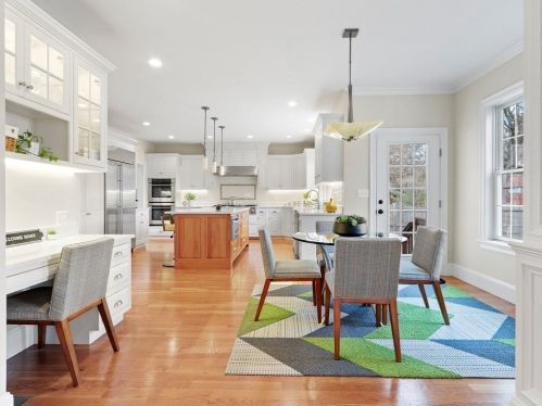 51 Mann Ave, Needham MA 02492-4533 exterior