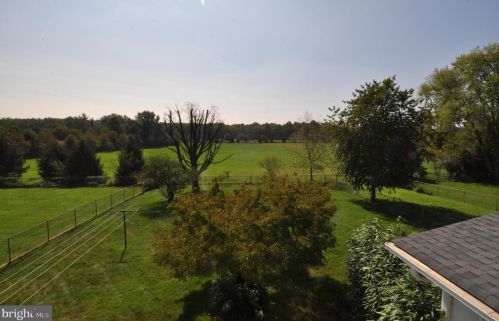 24854 Main St, Columbus NJ 08022-1339 exterior