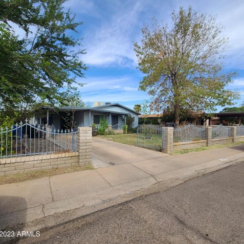 2026 Alta Vista Rd, Phoenix AZ  85041-5445 exterior