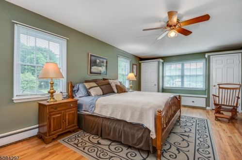 4 Bayberry Ln, Dover NJ 07869-3837 exterior