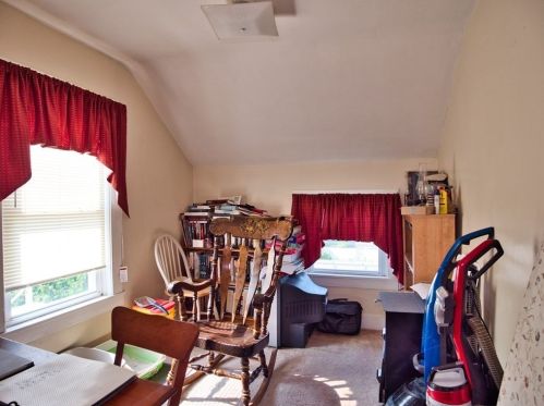 33 Morton St, Fall River MA 02720-2860 exterior