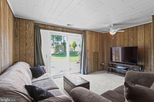 6213 Greenblade Garth, Columbia MD  21045-4218 exterior