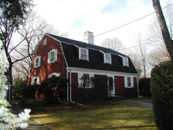 37 Dwhinda Rd, Newton, MA 02468-1829
