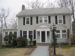 19 Avondale Rd, Newton, MA 02459-1618