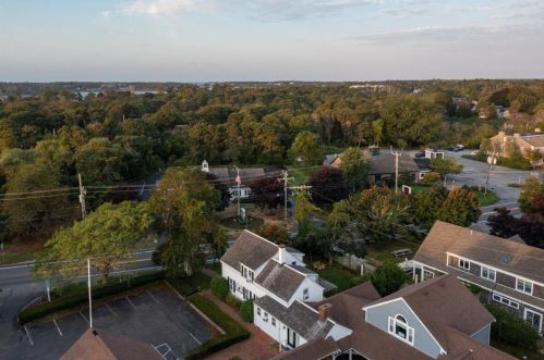 6 Munson Meeting, Chatham MA exterior