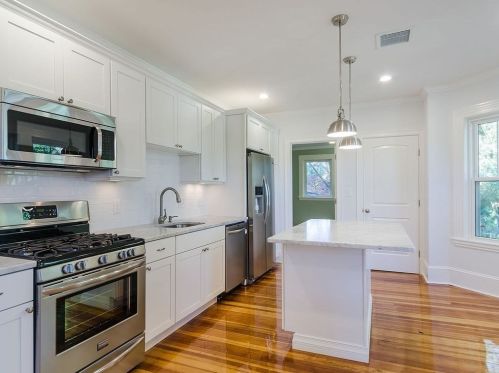 1281 Walnut St, Newton MA  02461-1854 exterior