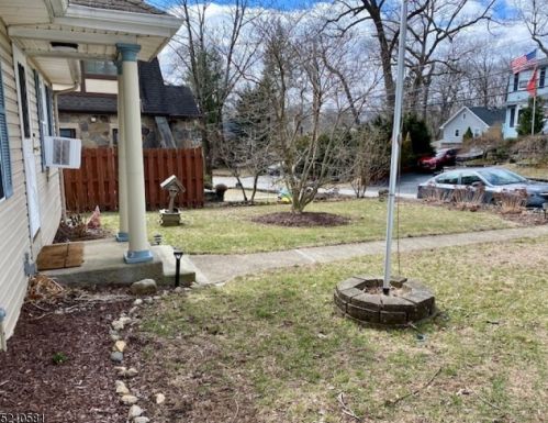 27 Voorhis Pl, Skyline Lakes NJ  07456-2234 exterior