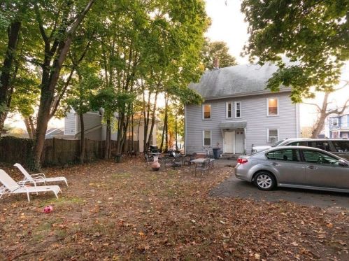 27 Barry St, Quincy MA 02169-1603 exterior