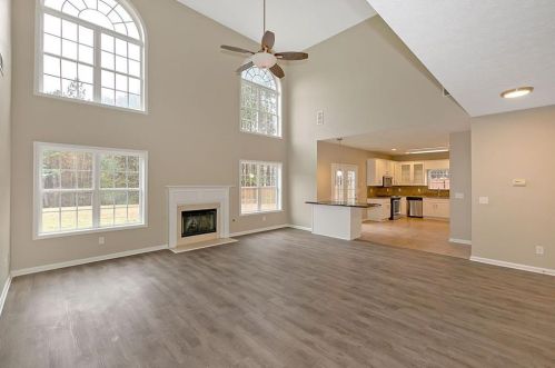 376 Sunderland Way, Stockbridge GA 30281-7957 exterior