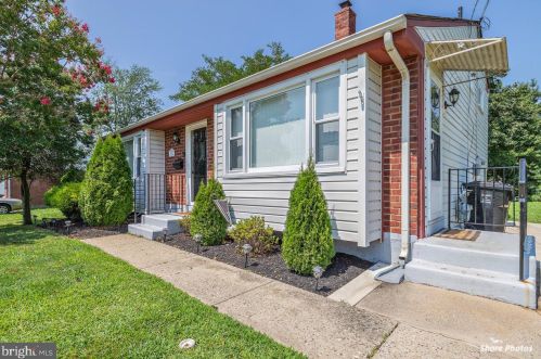 652 Sacramento Dr, West Deptford, NJ 08051-1316