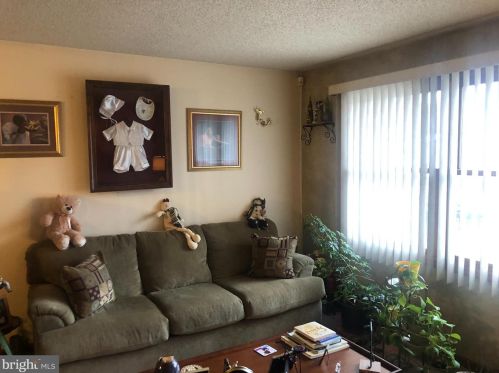 416 Prince St, West Deptford NJ 08096-5711 exterior