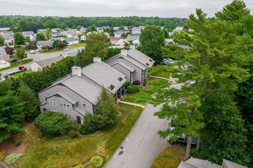 1938 Phillips Rd, New Bedford MA 02745-2138 exterior