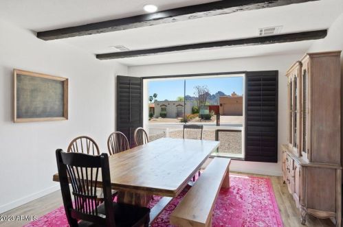 2524 Beryl Ave, Phoenix AZ  85028-3715 exterior