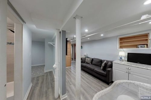 264 Davis Ave, Kearny NJ 07032-3402 exterior