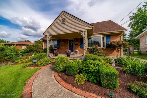 7305 Aurora Dr, Louisville, KY 40214-3707