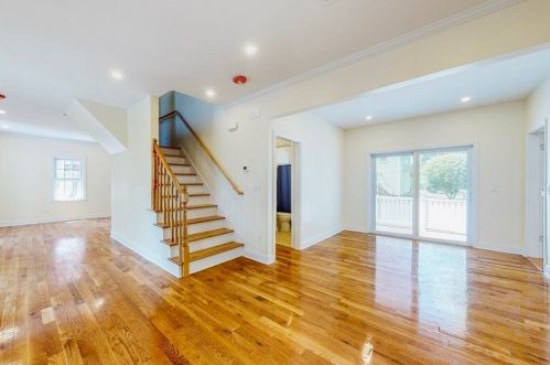 6 Pine Grove St, Milton MA  02186-4314 exterior