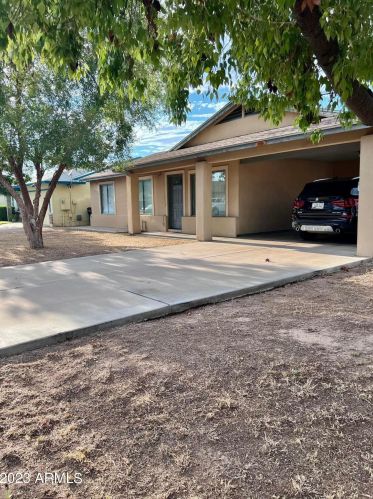 1524 Carson Rd, Phoenix AZ  85041-6611 exterior