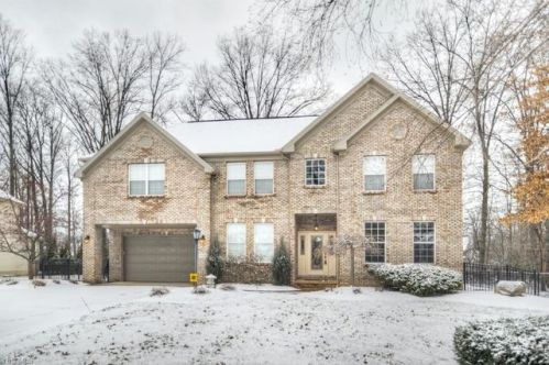 30842 Kilgour Dr, Cleveland, OH 44145-6835