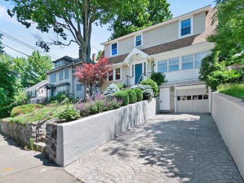 62 Cypress St, Newton, MA 02459-2204