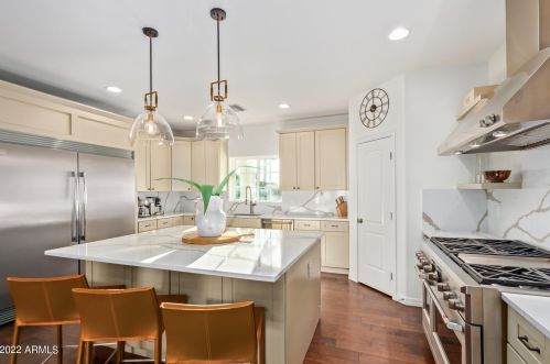 3819 41 Pl, Phoenix AZ 85044-1331 exterior